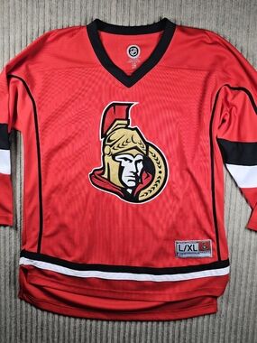 Ottawa Senators NHL Hockey Jersey Size L/XL Youth Red. Small Snag On Back